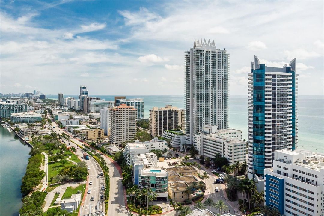 For Sale: $1,095,000 (2 beds, 2 baths, 1340 Square Feet)