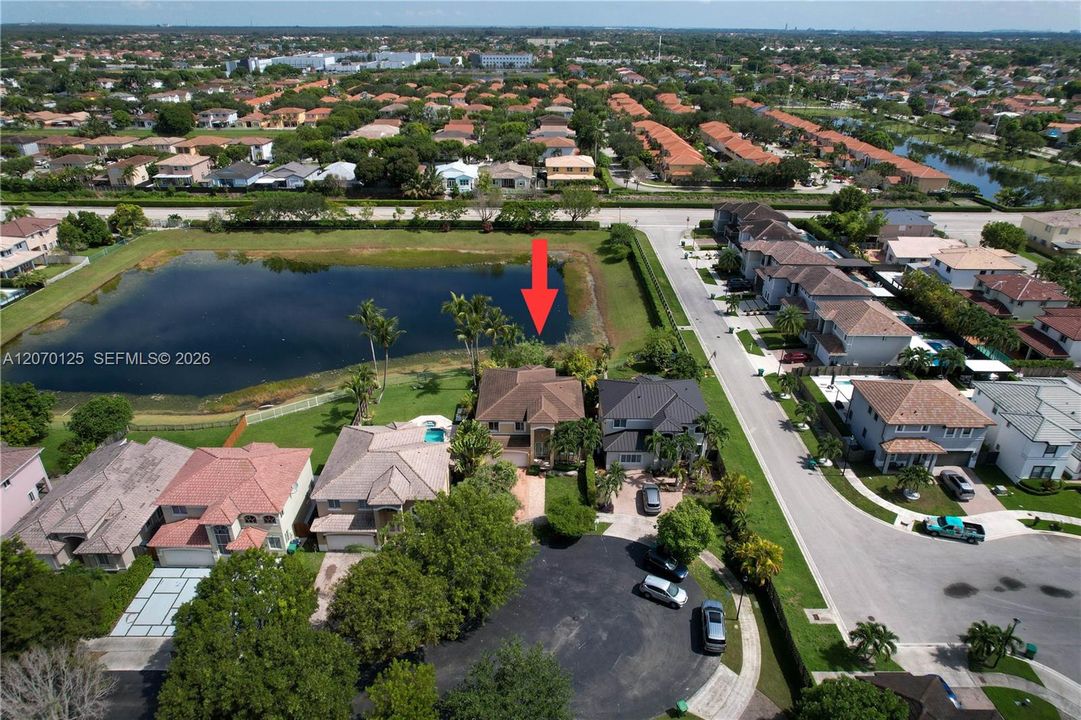 For Sale: $799,000 (5 beds, 3 baths, 2618 Square Feet)