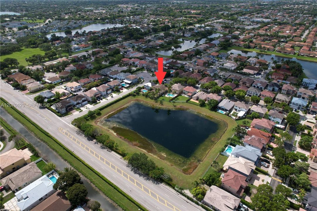For Sale: $799,000 (5 beds, 3 baths, 2618 Square Feet)