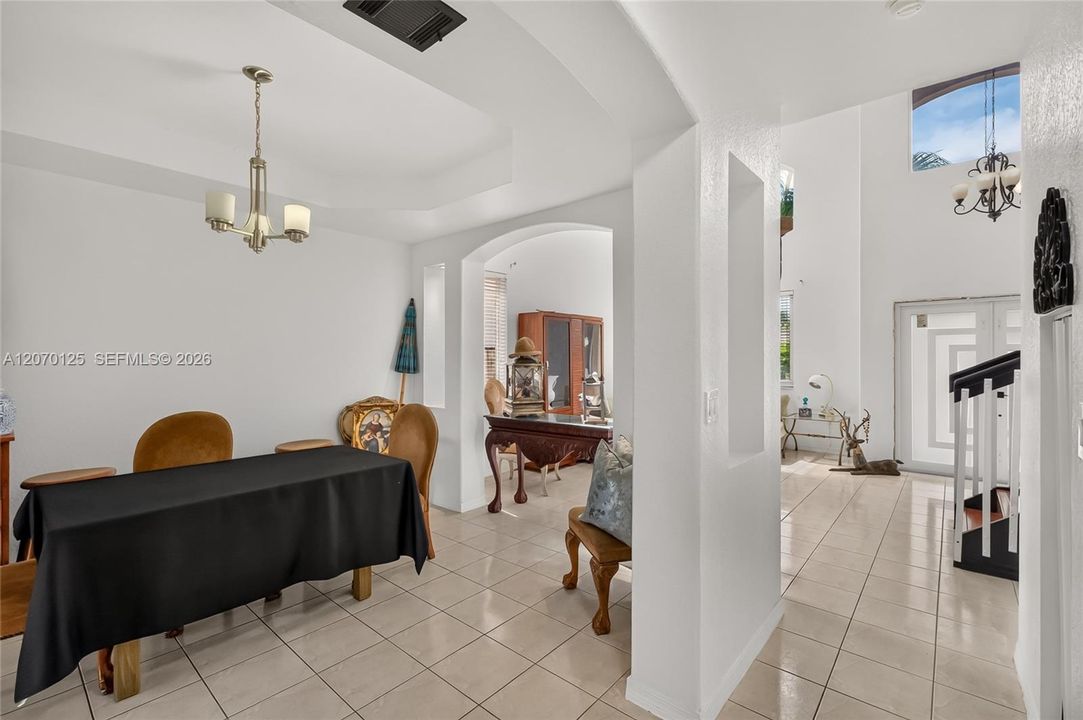 For Sale: $799,000 (5 beds, 3 baths, 2618 Square Feet)