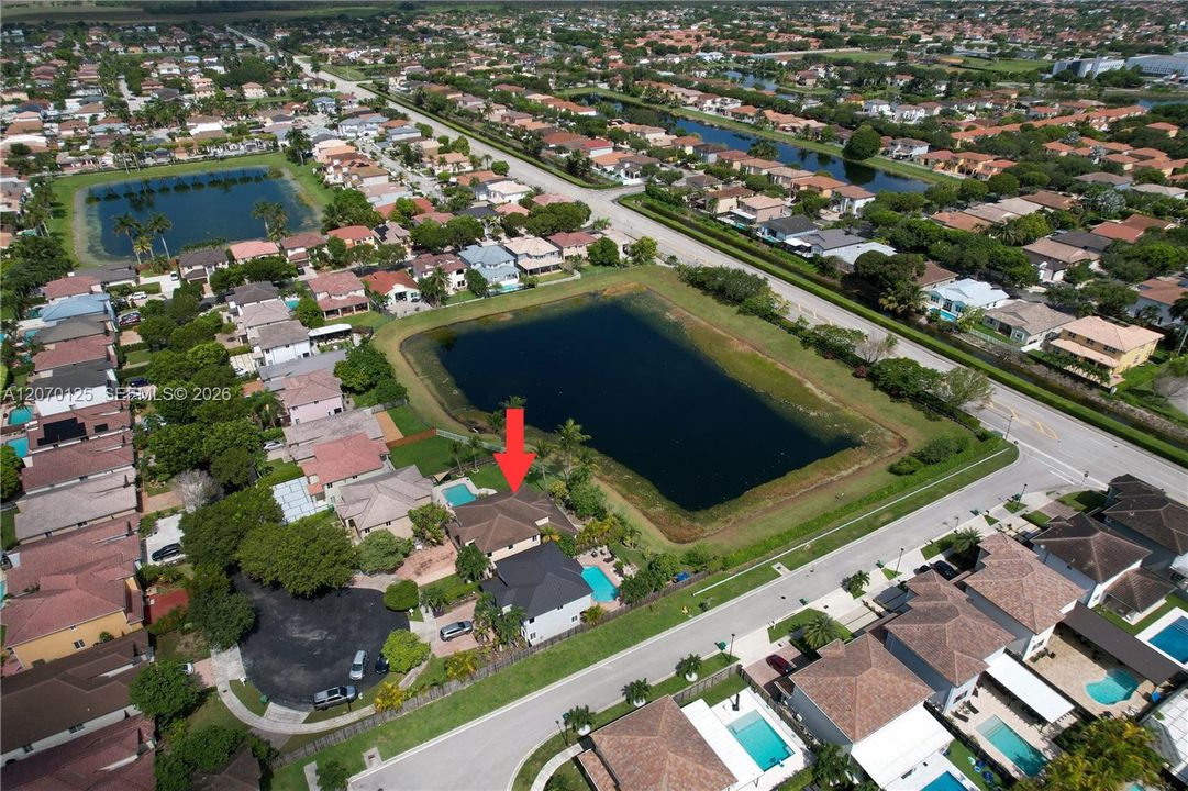 For Sale: $799,000 (5 beds, 3 baths, 2618 Square Feet)