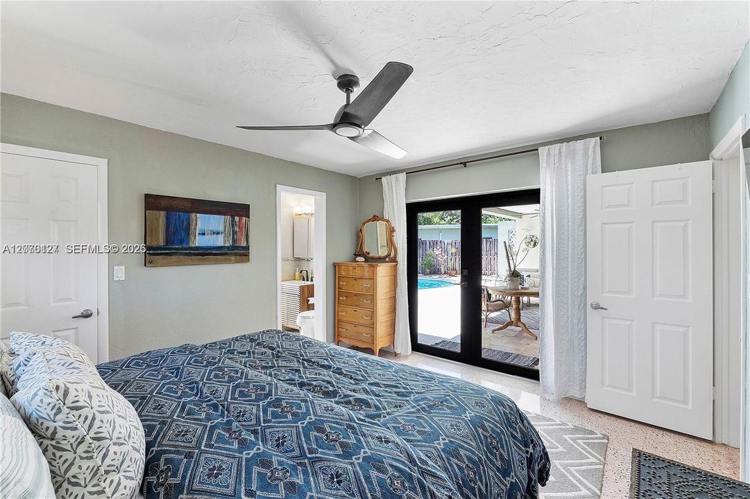 For Rent: $5,200 (3 beds, 2 baths, 1688 Square Feet)