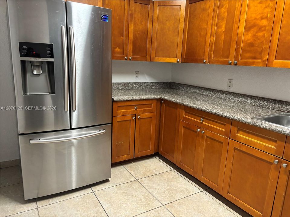 For Rent: $4,300 (4 beds, 3 baths, 2290 Square Feet)