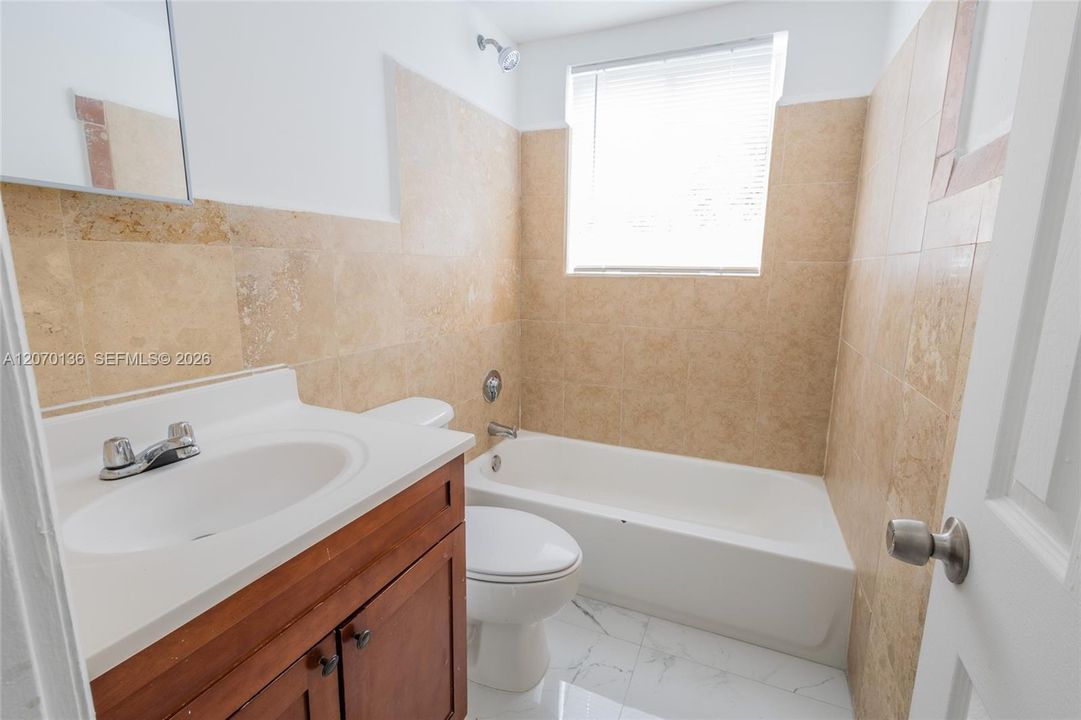 В аренду: $1,850 (1 спален, 1 ванн, 546 Квадратных фут)