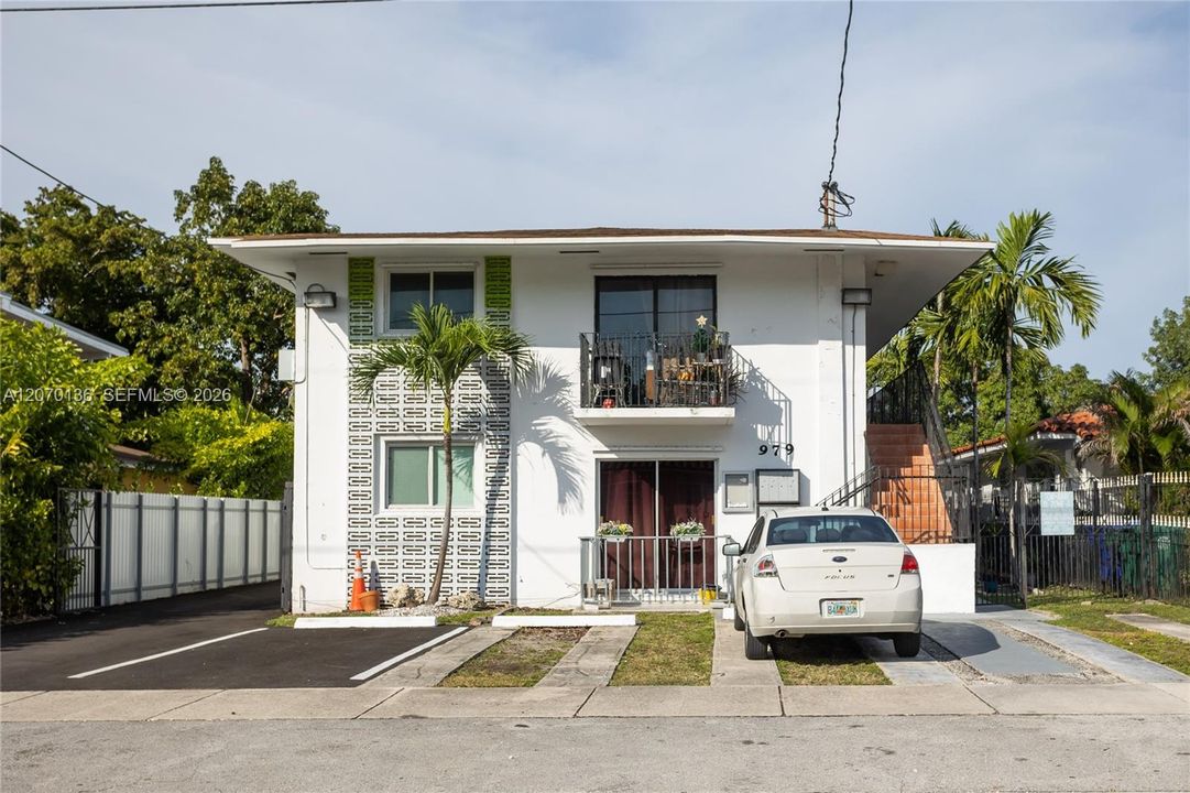 В аренду: $1,850 (1 спален, 1 ванн, 546 Квадратных фут)