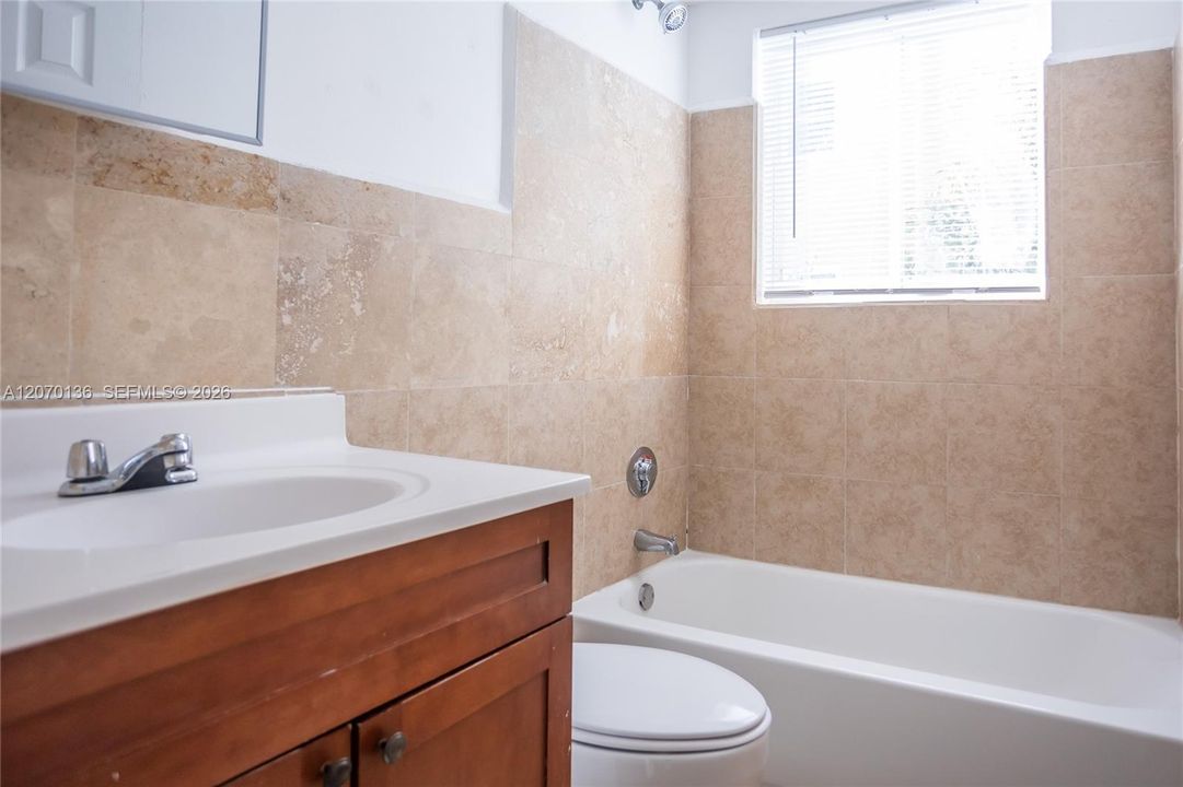 В аренду: $1,850 (1 спален, 1 ванн, 546 Квадратных фут)