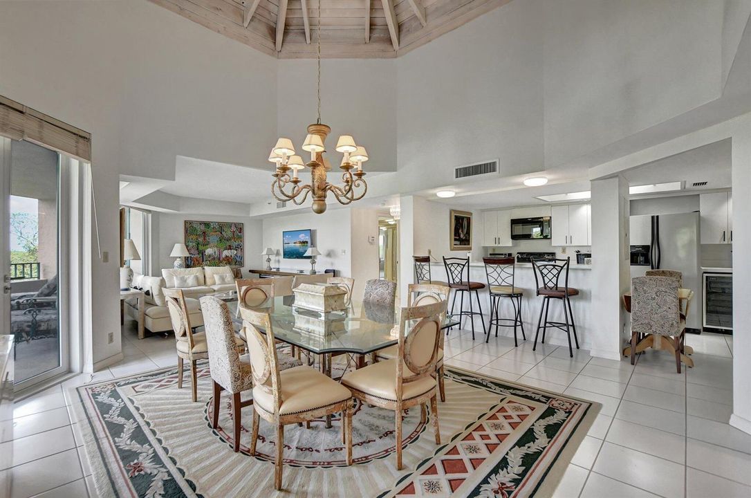 Dining/Kitchen