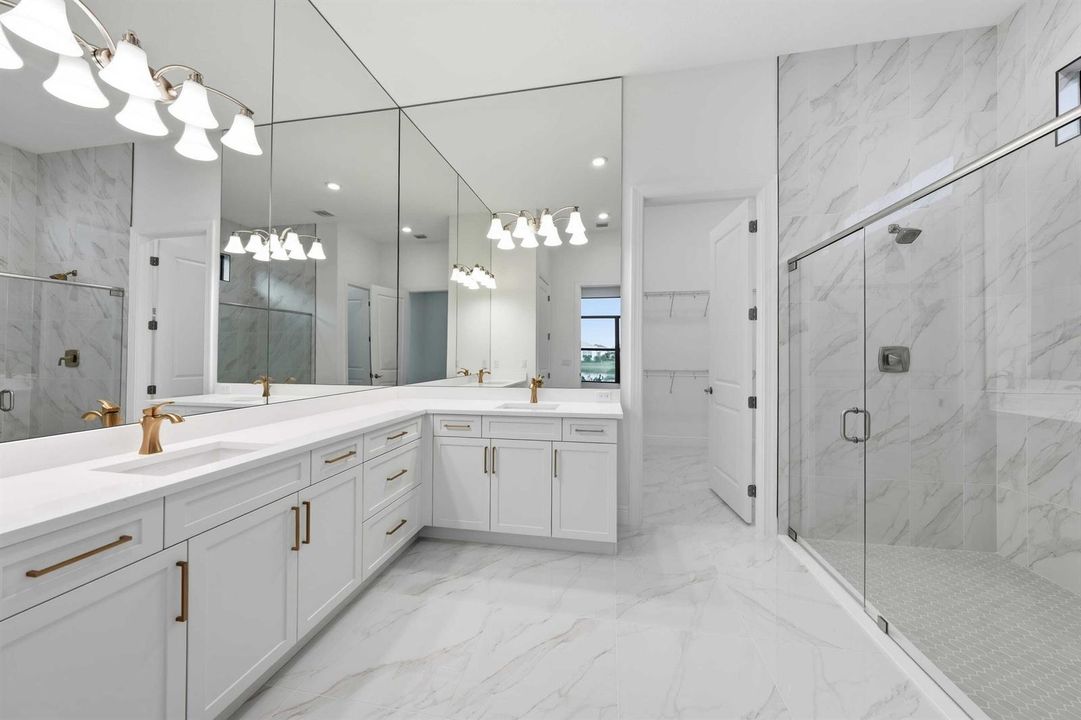 Owner's Bath