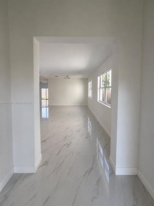For Rent: $4,400 (5 beds, 3 baths, 2905 Square Feet)