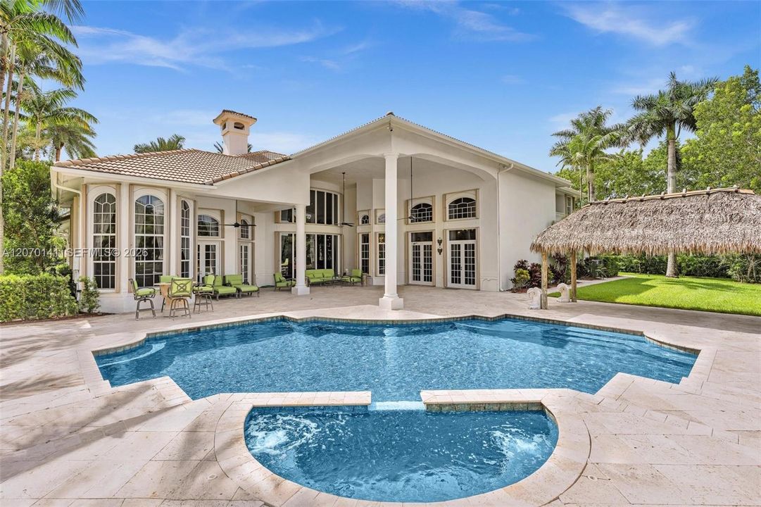 For Sale: $5,395,000 (7 beds, 6 baths, 7657 Square Feet)