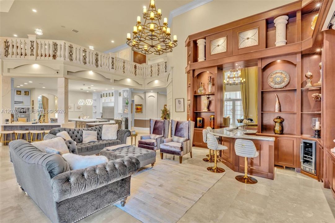 For Sale: $5,395,000 (7 beds, 6 baths, 7657 Square Feet)