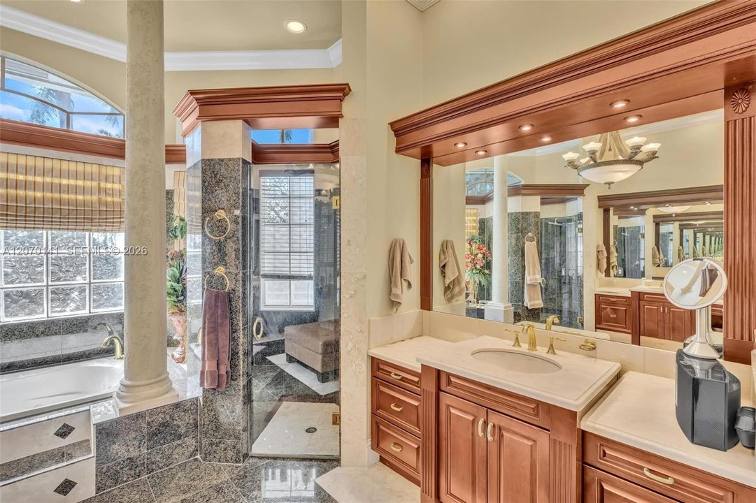 For Sale: $5,395,000 (7 beds, 6 baths, 7657 Square Feet)
