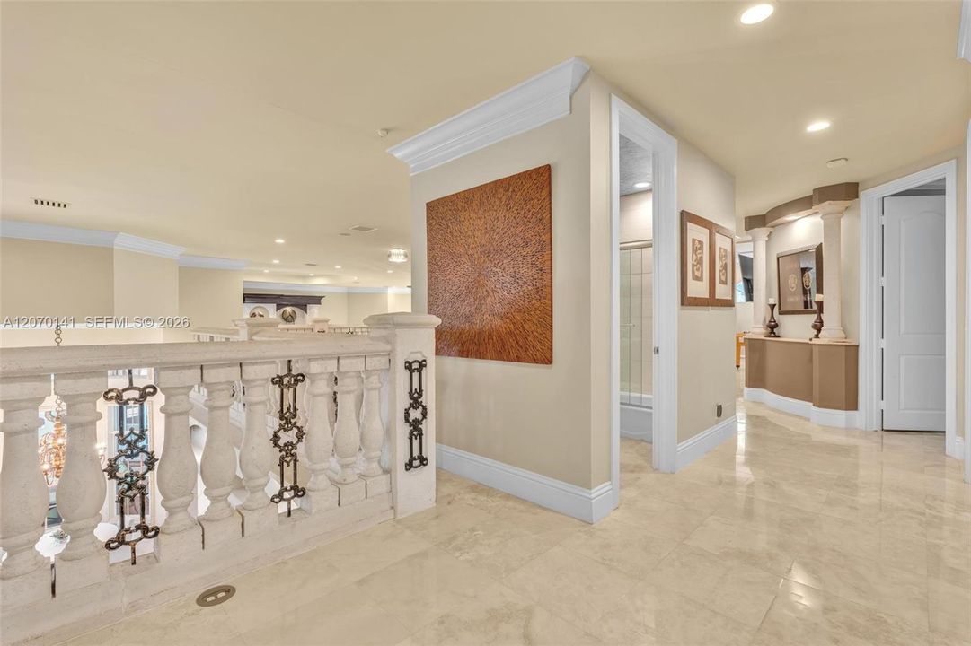 For Sale: $5,395,000 (7 beds, 6 baths, 7657 Square Feet)
