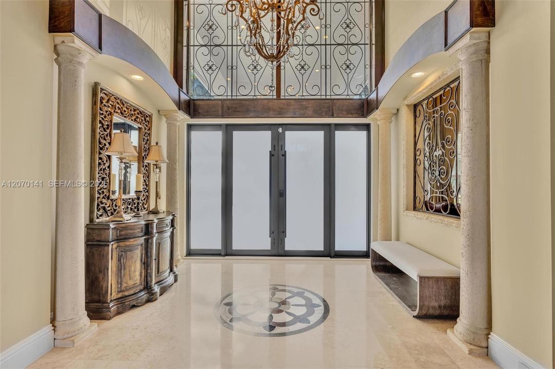 For Sale: $5,395,000 (7 beds, 6 baths, 7657 Square Feet)