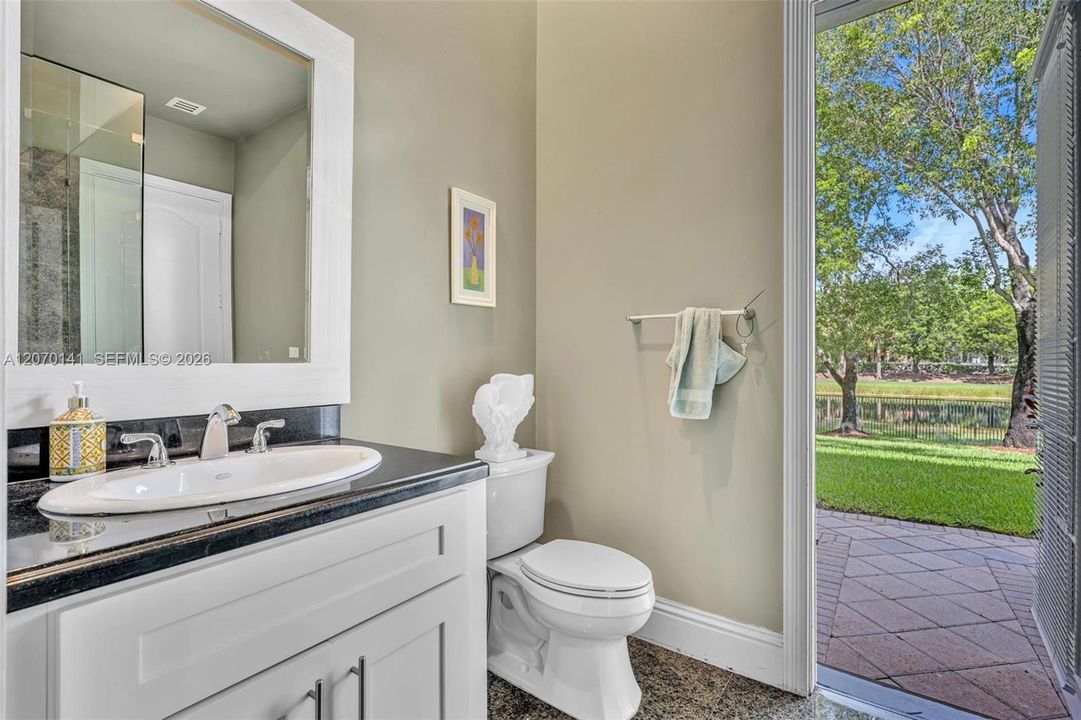 For Sale: $5,395,000 (7 beds, 6 baths, 7657 Square Feet)