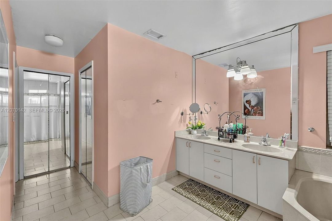 For Sale: $799,990 (4 beds, 2 baths, 2976 Square Feet)