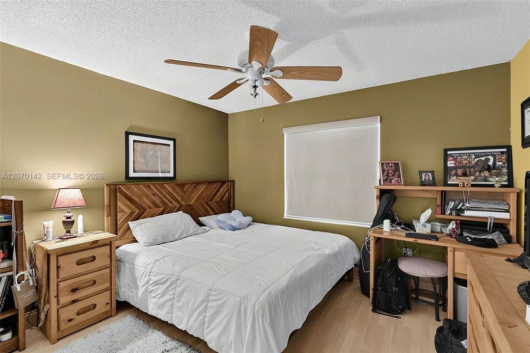 For Sale: $799,990 (4 beds, 2 baths, 2976 Square Feet)