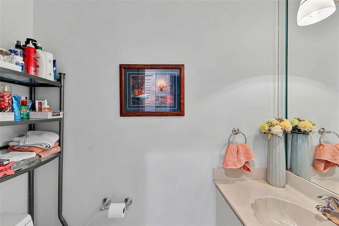 For Sale: $799,990 (4 beds, 2 baths, 2976 Square Feet)