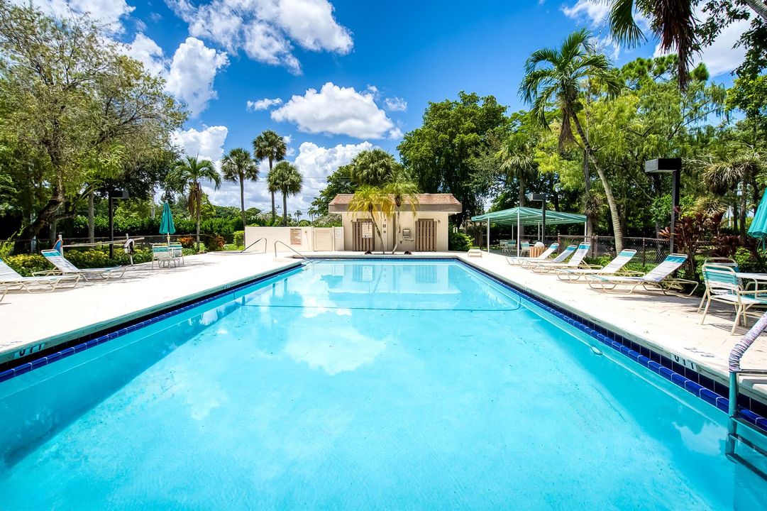 7579 NW 79th Ave APT 204 34