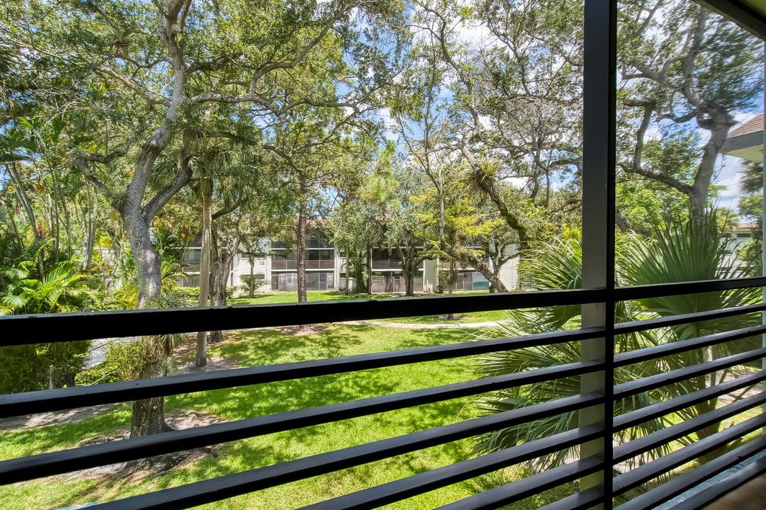7579 NW 79th Ave APT 204 28