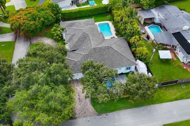 For Sale: $2,995,000 (5 beds, 5 baths, 3754 Square Feet)