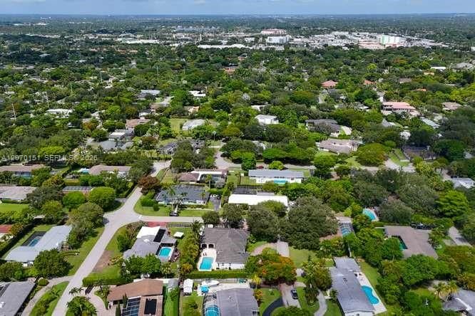 For Sale: $2,995,000 (5 beds, 5 baths, 3754 Square Feet)