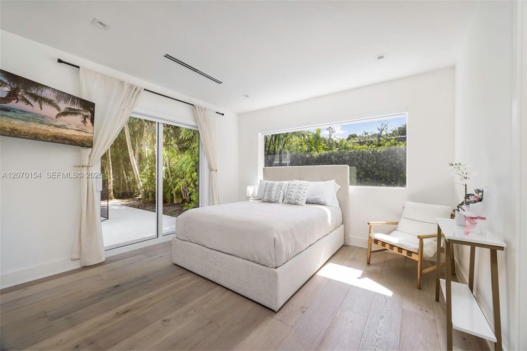 For Sale: $4,495,000 (4 beds, 4 baths, 3317 Square Feet)