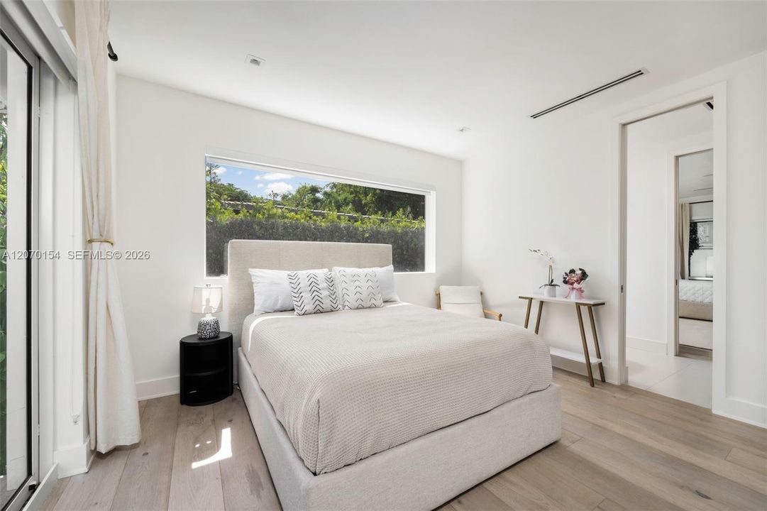 For Sale: $4,495,000 (4 beds, 4 baths, 3317 Square Feet)