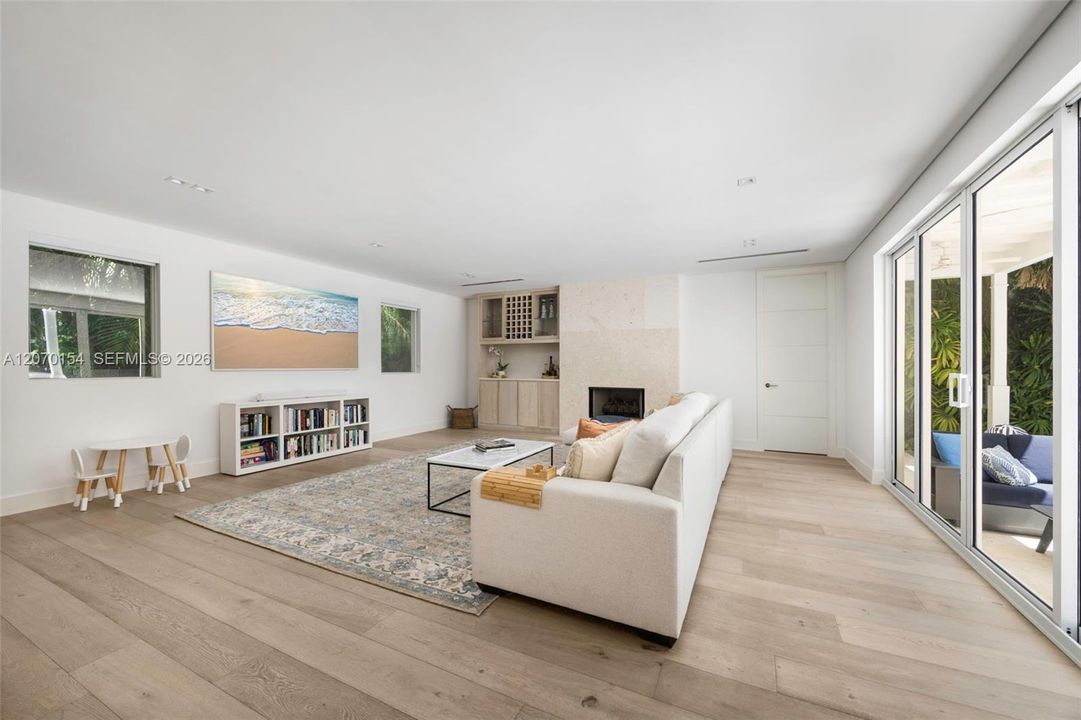 For Sale: $4,495,000 (4 beds, 4 baths, 3317 Square Feet)