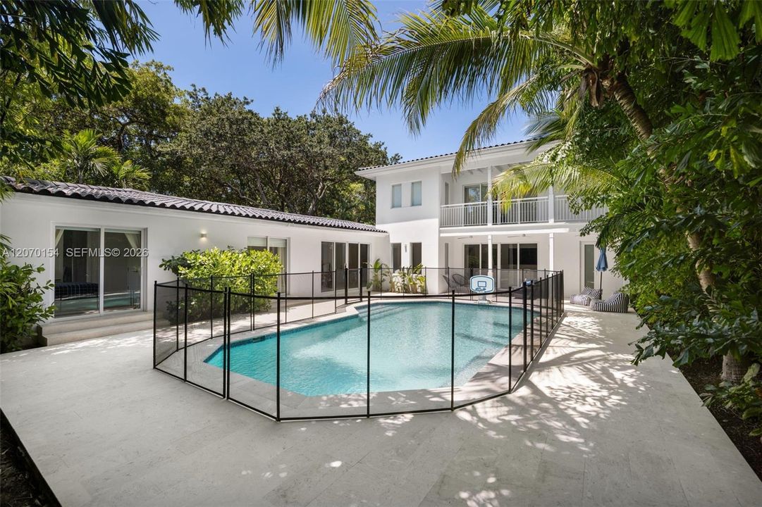 For Sale: $4,495,000 (4 beds, 4 baths, 3317 Square Feet)