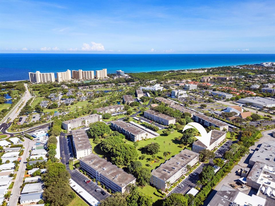 Ocean Parks - 300 N A1A 101M location
