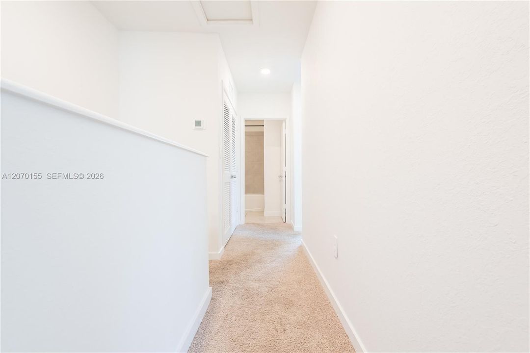 En Venta: $315,000 (3 camas, 2 baños, 1451 Pies cuadrados)