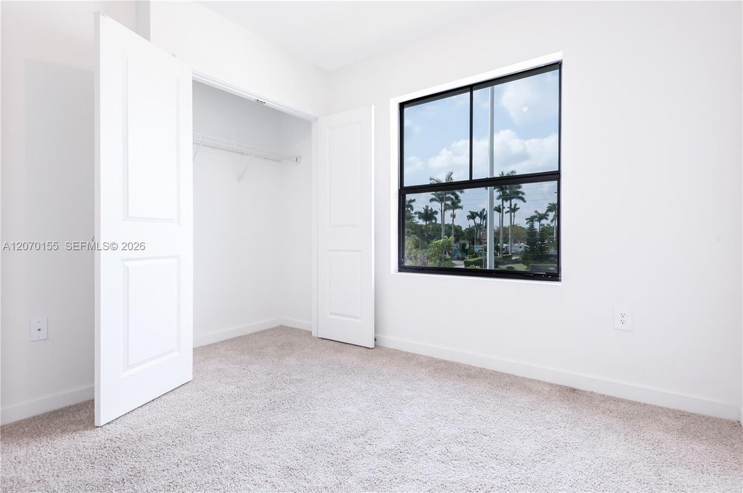 En Venta: $315,000 (3 camas, 2 baños, 1451 Pies cuadrados)