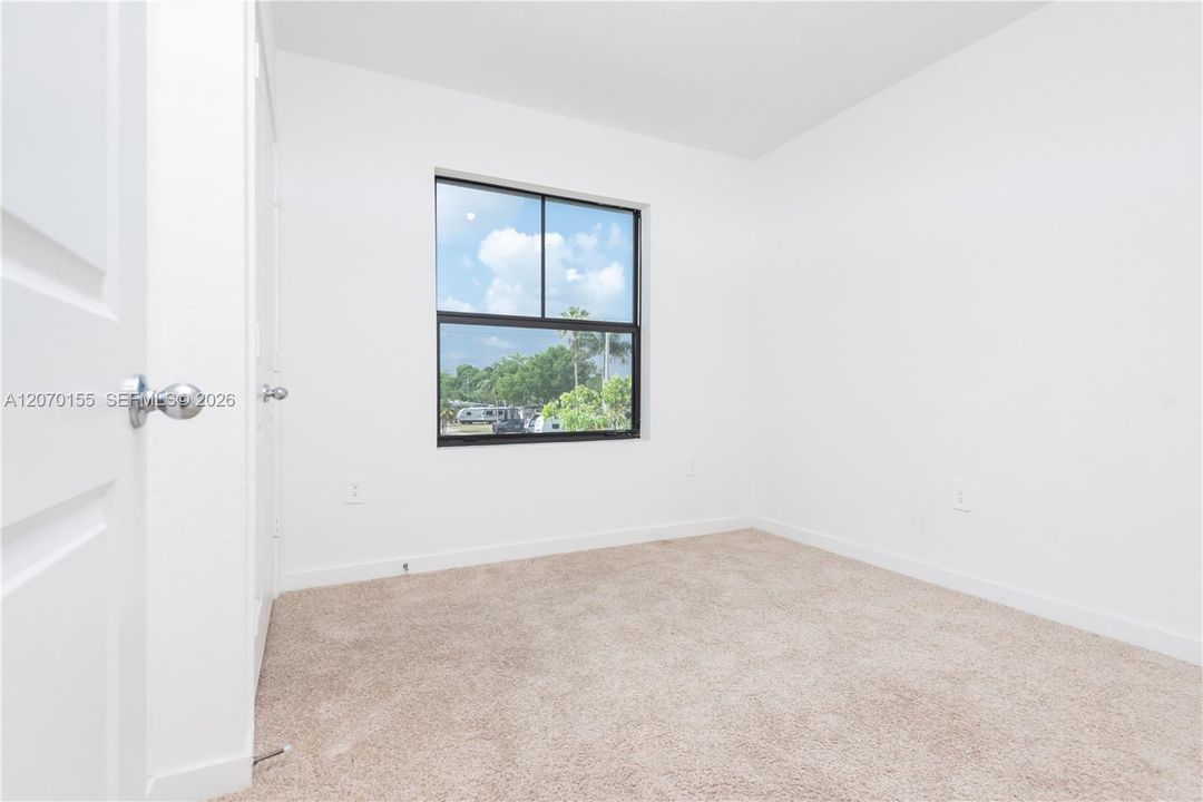 En Venta: $315,000 (3 camas, 2 baños, 1451 Pies cuadrados)
