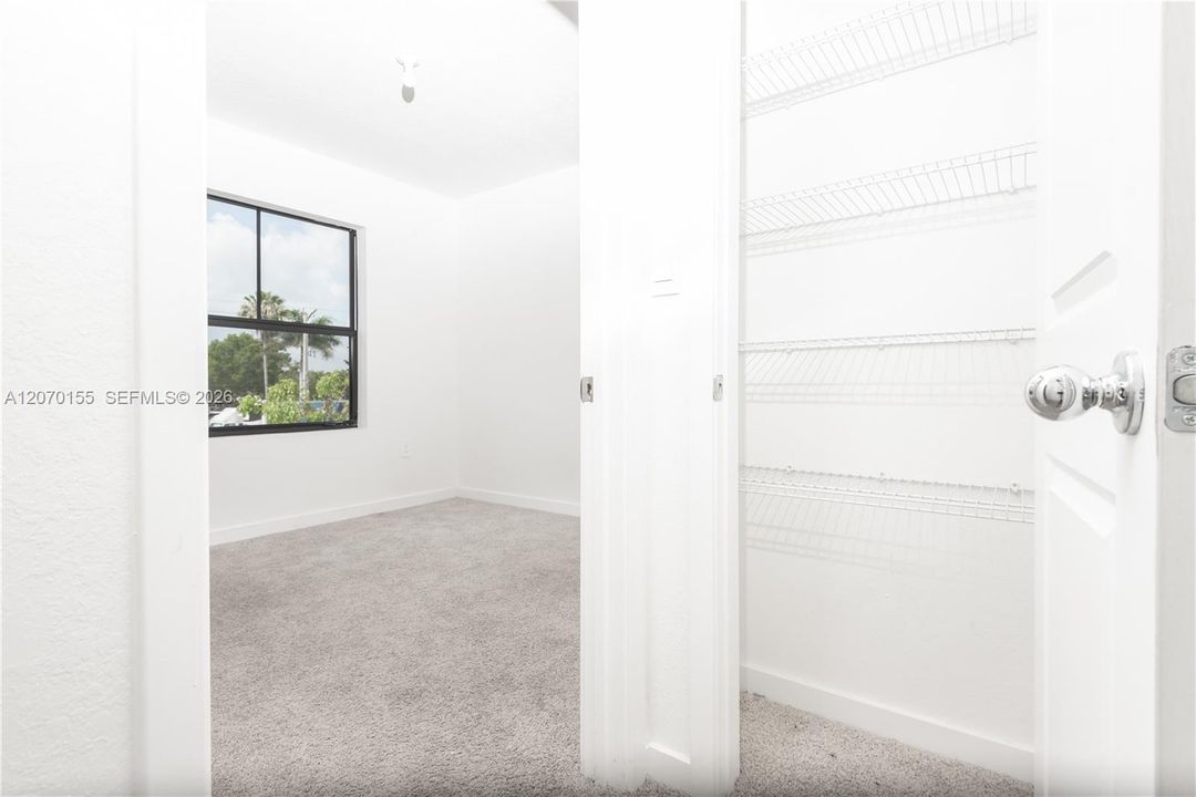 En Venta: $315,000 (3 camas, 2 baños, 1451 Pies cuadrados)