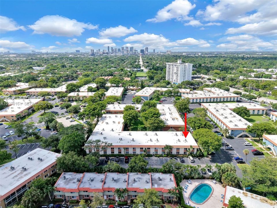 For Sale: $185,000 (1 beds, 1 baths, 750 Square Feet)