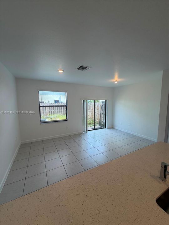 For Rent: $2,700 (3 beds, 2 baths, 1393 Square Feet)