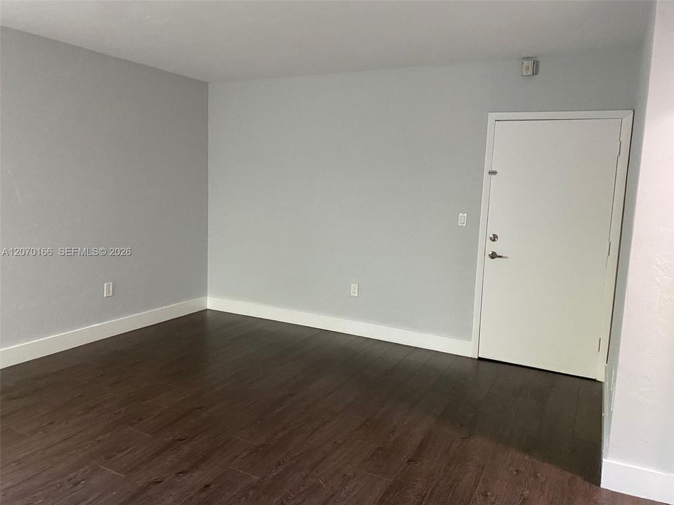 En Renta: $1,650 (0 camas, 1 baños, 430 Pies cuadrados)