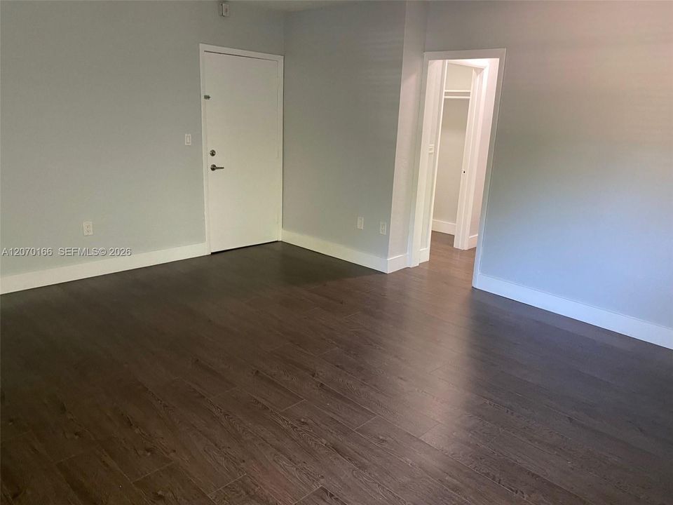 En Renta: $1,650 (0 camas, 1 baños, 430 Pies cuadrados)
