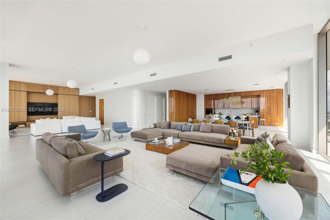 For Sale: $14,750,000 (6 beds, 6 baths, 4833 Square Feet)