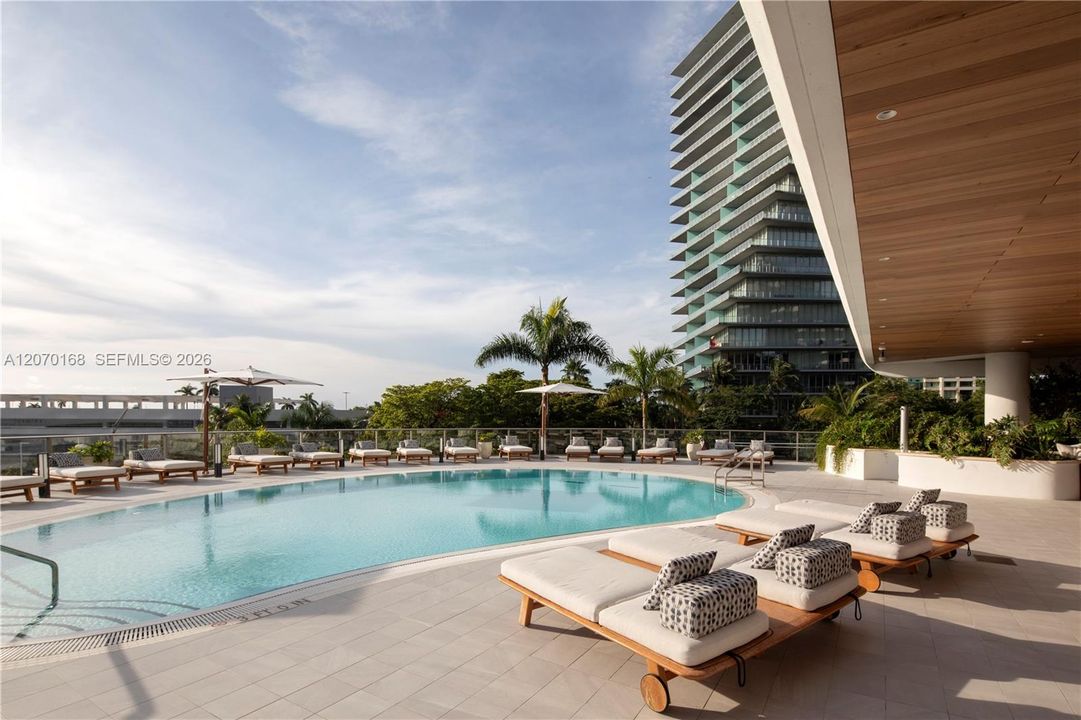 For Sale: $14,750,000 (6 beds, 6 baths, 4833 Square Feet)