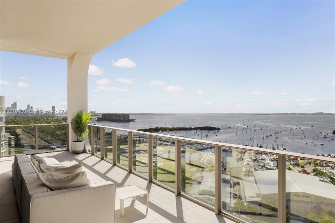 For Sale: $14,750,000 (6 beds, 6 baths, 4833 Square Feet)