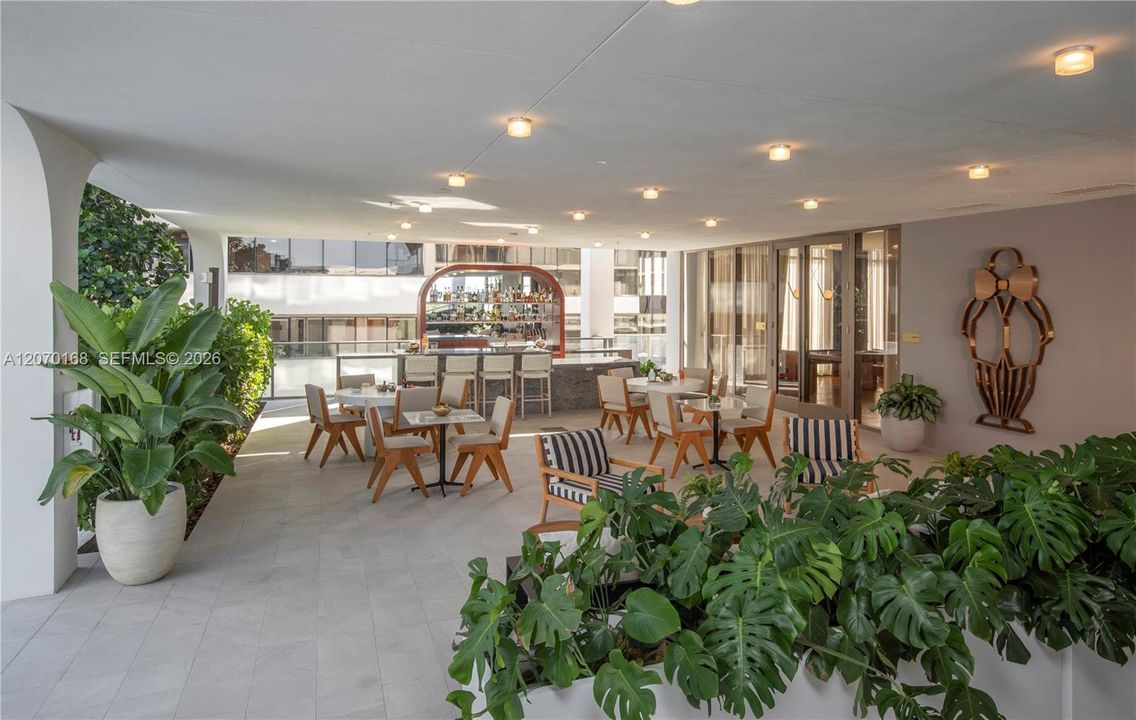 For Sale: $14,750,000 (6 beds, 6 baths, 4833 Square Feet)