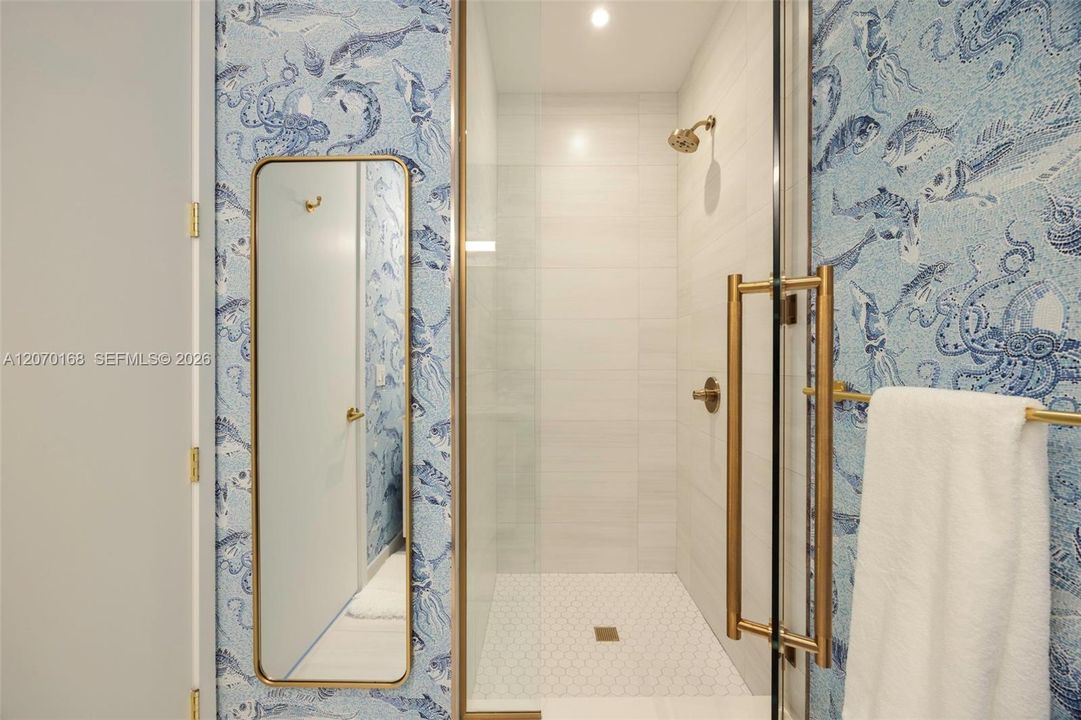 For Sale: $14,750,000 (6 beds, 6 baths, 4833 Square Feet)
