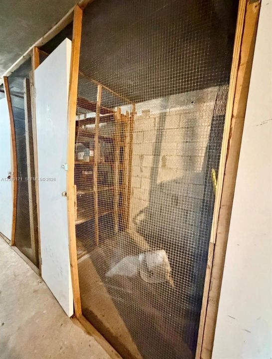 For Rent: $1,900 (1 beds, 1 baths, 642 Square Feet)