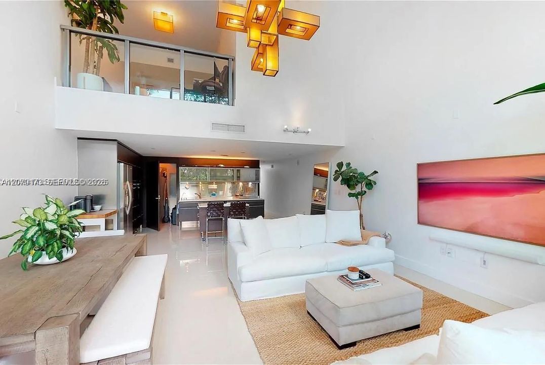 For Rent: $5,999 (2 beds, 2 baths, 1700 Square Feet)
