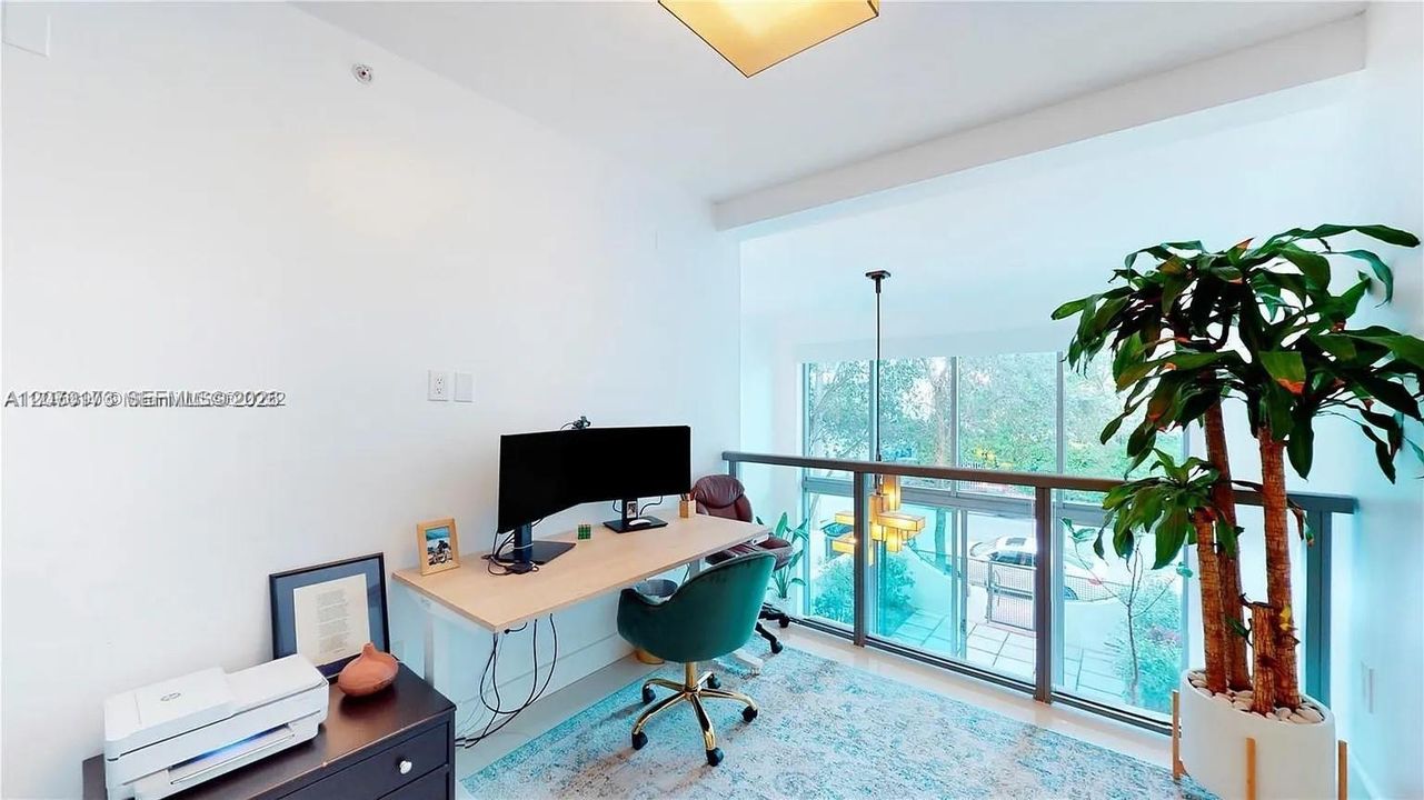 For Rent: $5,999 (2 beds, 2 baths, 1700 Square Feet)