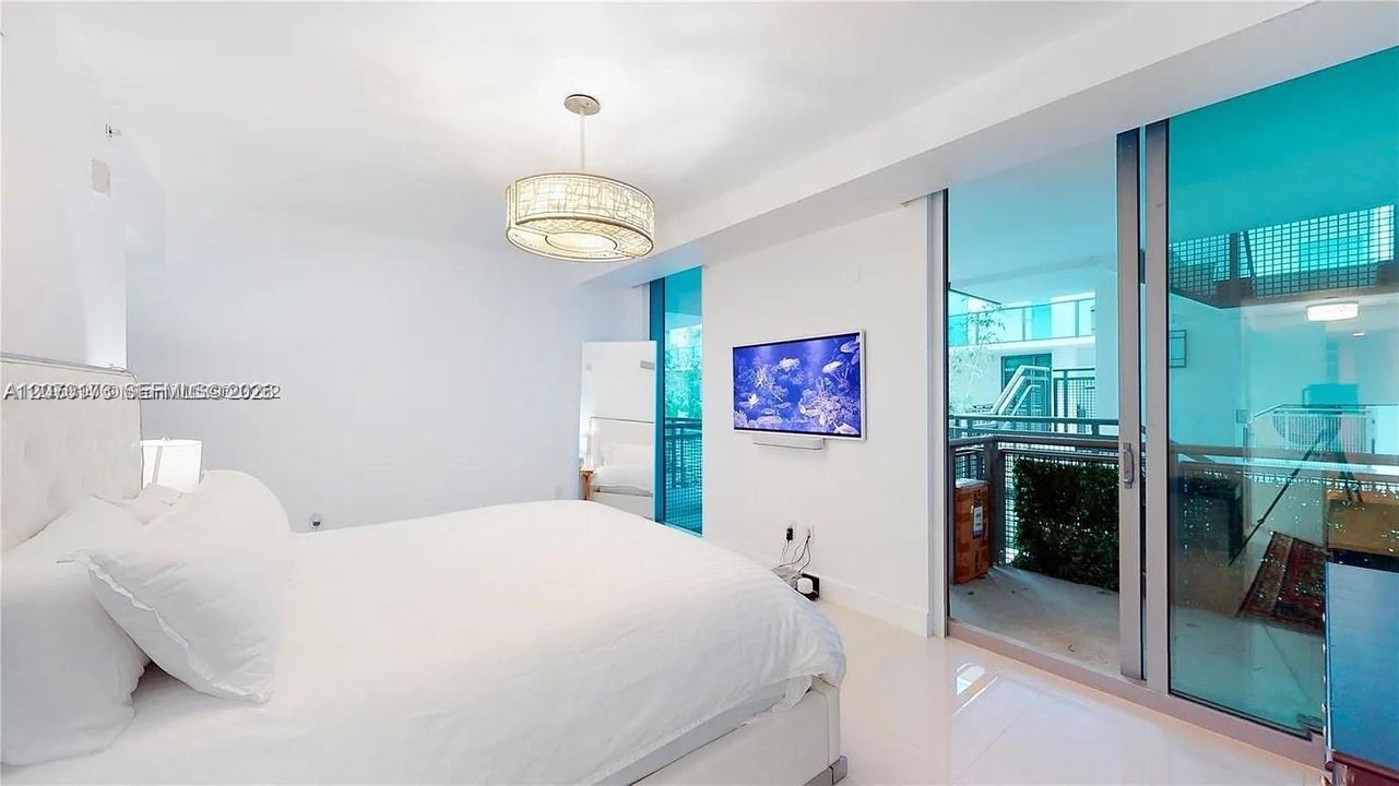 For Rent: $5,999 (2 beds, 2 baths, 1700 Square Feet)