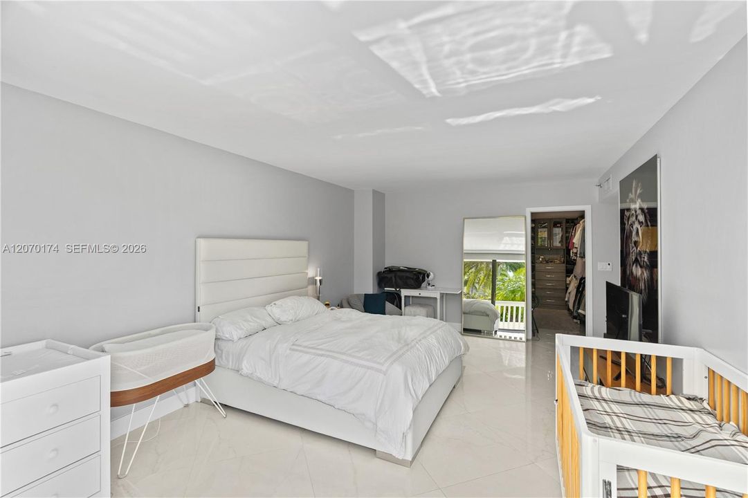 En Venta: $850,000 (3 camas, 2 baños, 1880 Pies cuadrados)
