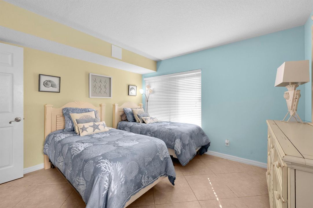 2400 S Ocean Drive 2215
